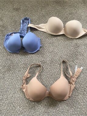 Victoria’s Secret bundle of 3 34D bras NWOT